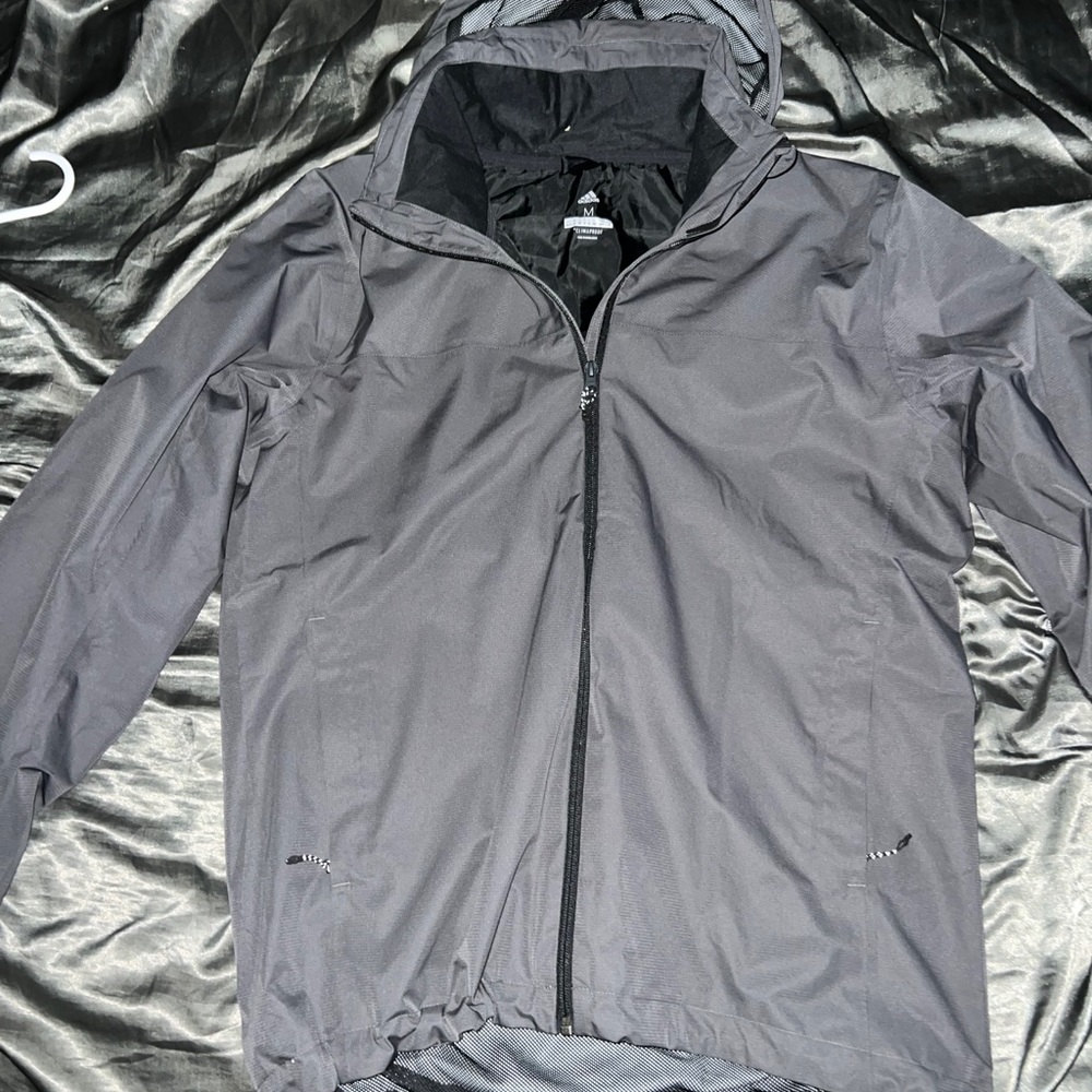 Medium Adidas Windbreaker (Gray)